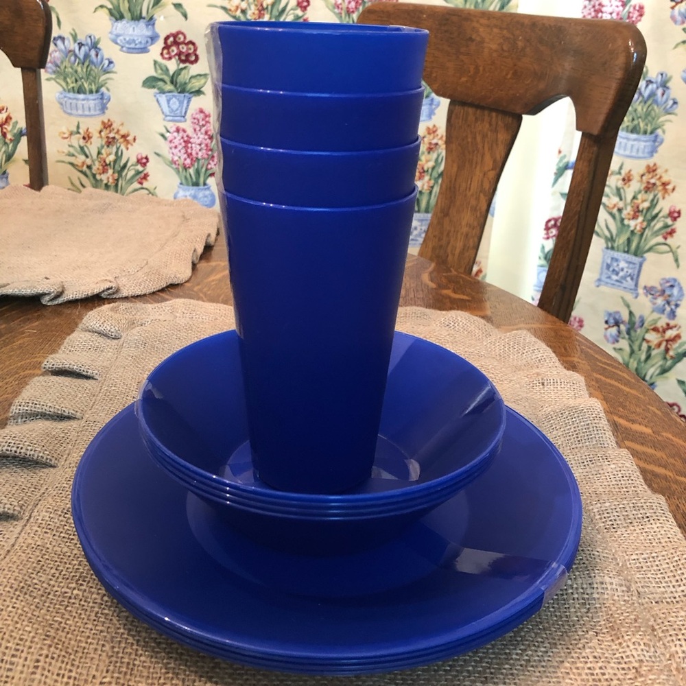 NEW! 🔹Blue🔹 Plastic Dining Set - 1️⃣2️⃣ Pieces